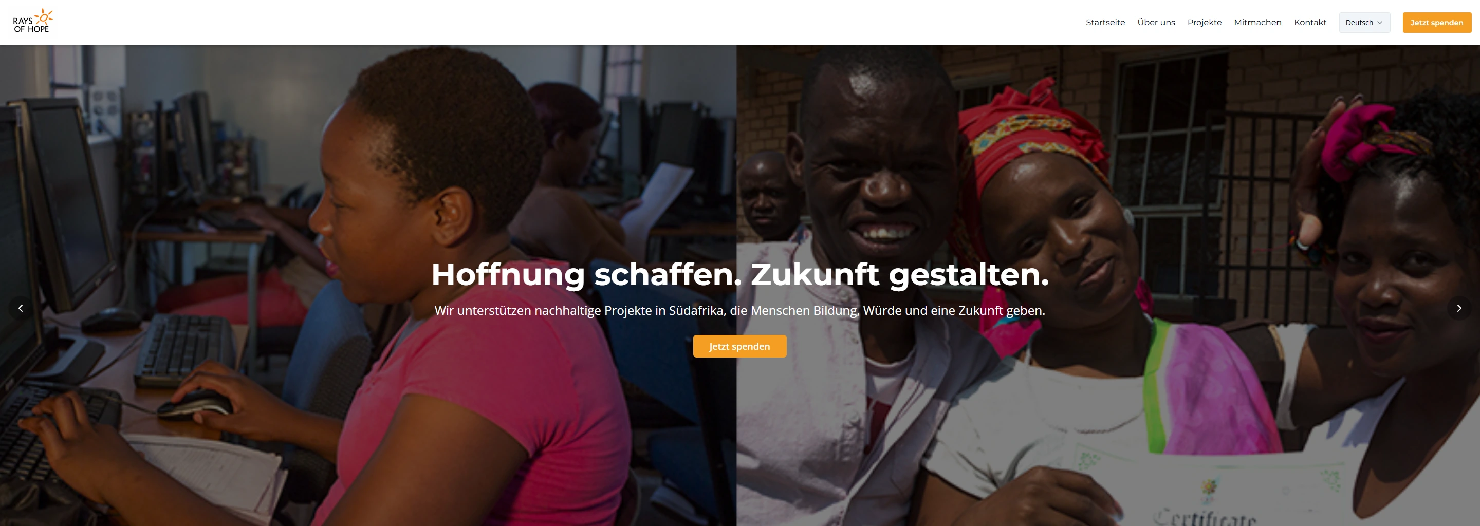 Startseite von Rays of Hope mit Projektfotografien und dem Leitmotiv Hoffnung schaffen